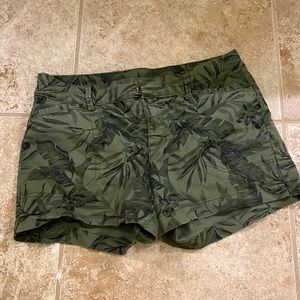 Old Navy Shorts Size 6